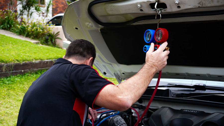 Car Air conditioning Regas